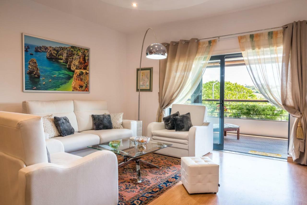 Charming At Marina Park W/ Great Balcony, 2br, Ac Lagos