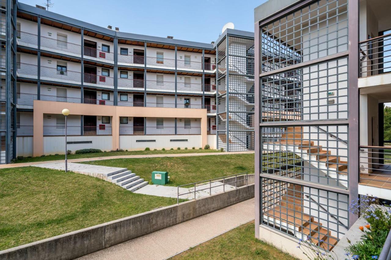 Charming At Marina Park W/ Great Balcony, 2br, Ac Lagos